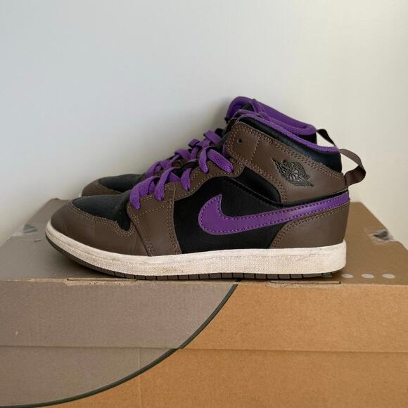 Nike Air Jordan 1 Mid Palomino Purple/Mocha Kids Sneakers - SZ 2.5 Y - Picture 4 of 12